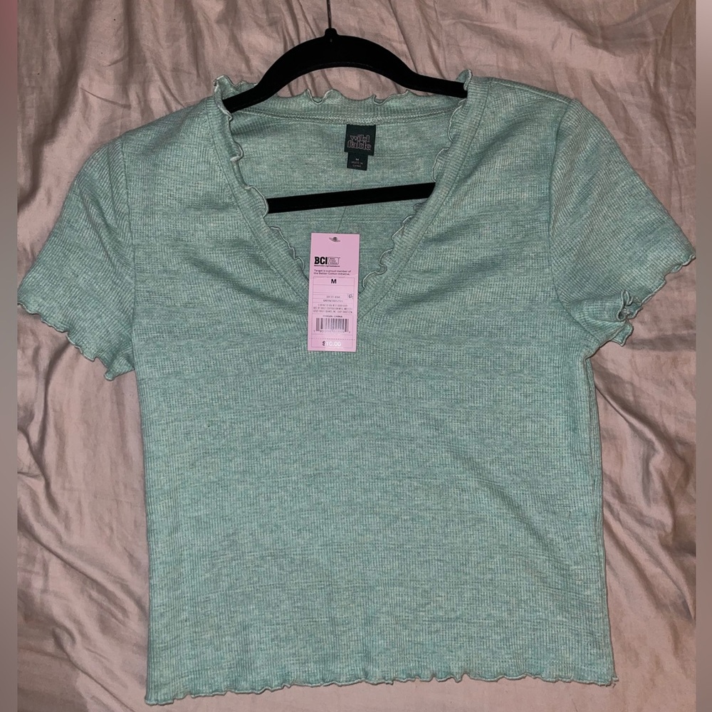 BRAND NEW Wild Fable top. Size medium.